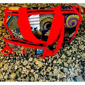 Goegeous African Print Tote Bag with Wallet. Very Classy Tote hand dag.